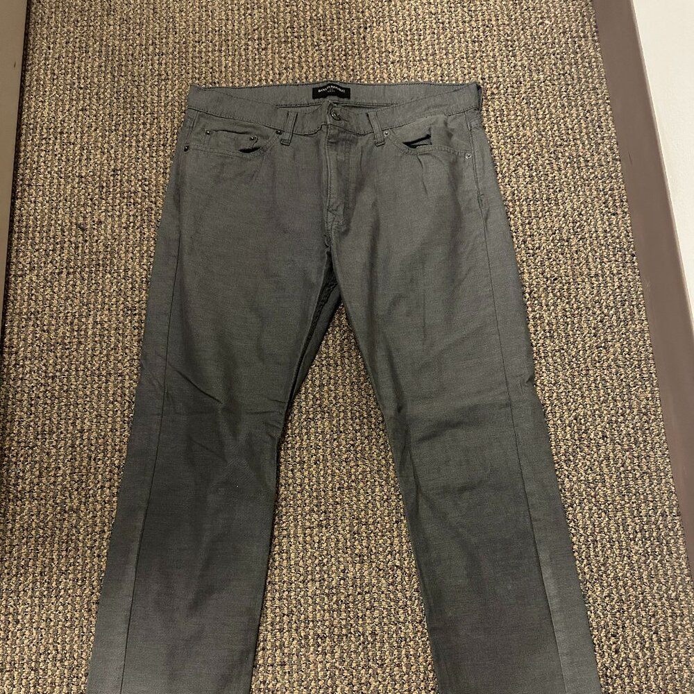 Banana Republic Pants - Size 33x30 - Slim Fit